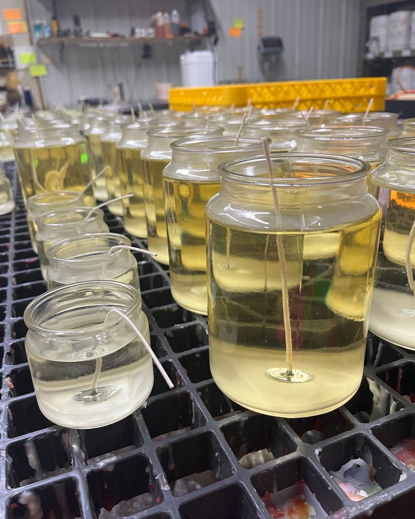 DoorCoCandle's tweet photo. Door County Candle Company’s candles are made in small batches and hand-poured in Door County, WI. Each candle product we manufacture gives back to various nonprofits across the country.
#candlescreatingchange #candleshop #doorcounty #travelwi #doorcountywisconsin https://t.co/8dsaaEbnyW