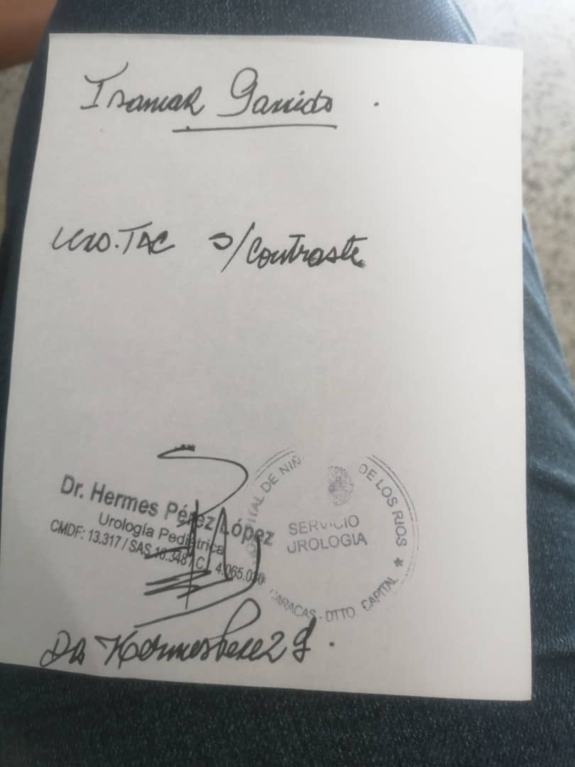 AlexaGomezDos's tweet photo. Buenas noches mi gente. Ishamar tiene 15 años y le fue diagnosticado hidronefrosis grado II en su riñón izquierdo qué es el riñón que hace mayor función renal en su cuerpo , ya que el derecho lo tiene afectado también por una hidronefrosis y le han pedido una tomografía urgente y su mami no cuenta con los recursos económicos para hacerla. En la policlínica Santiago de León tiene un costo de $100 . Con Bs. 55 podríamos estar apoyándolas para lograrlo. Muchas gracias 🙏🏼