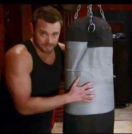 christy041499's tweet photo. 3 time Emmy winner 🏆#BillyMiller my #MCM #MCE Everyday, every night and everything in between #BillyFanFirst #OnceInALifetime #Irreplaceable #ForeverLoved #ForeverMissed #ForeverInMyHeart #ItWillAlwaysBeBilly https://t.co/wHJqgiOkpm
