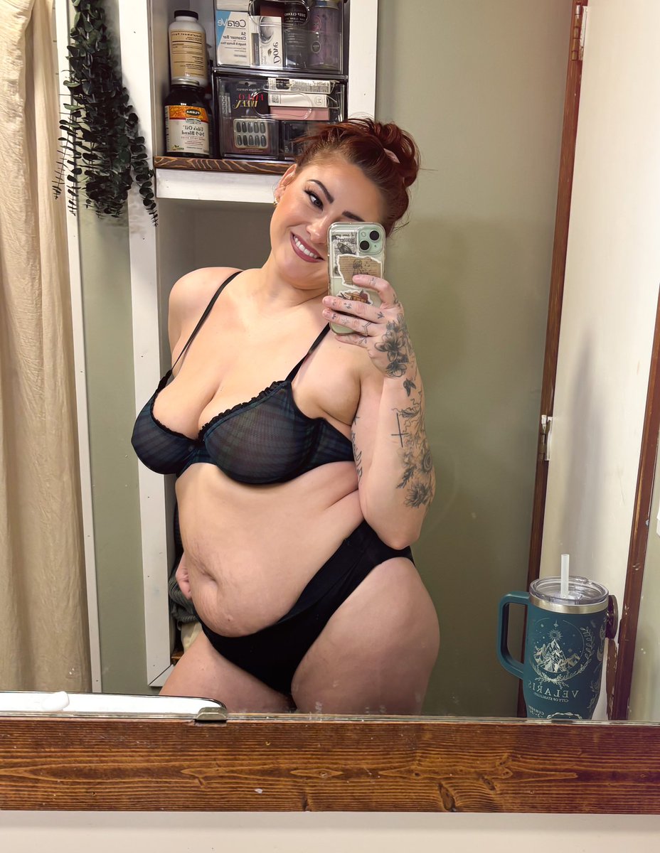 FaeHousewife's tweet photo. Do we like a thick mommy?

#ass #mombod #milf #onlyfans #housewife #hotwife #wife #slut #chubby #thicc #braless #mom #mommy #booty #redhead #hotmom #cute #adorable #tits #mommymilkers https://t.co/ElLyXebhlW