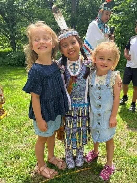 native_history_'s tweet photo. We need a big Aho! 💜🪶Friendship knows no color! https://t.co/aUXeigLWu8