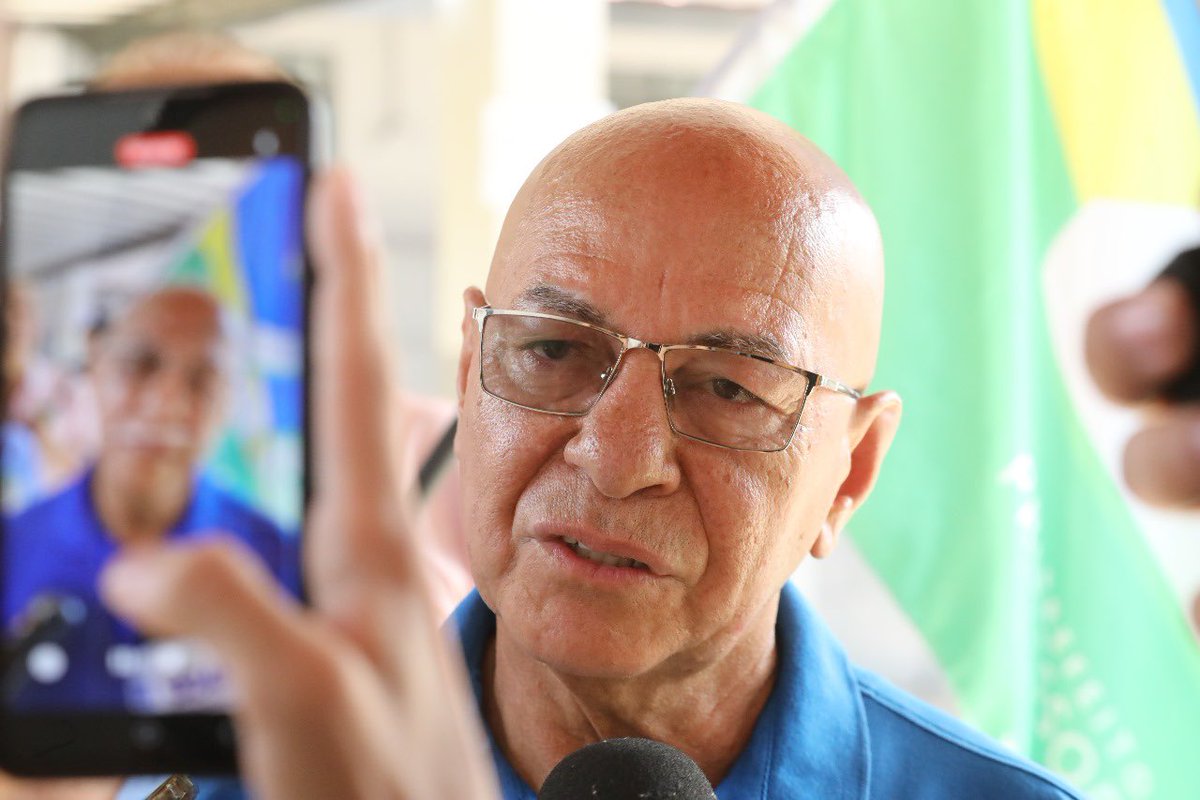 CBNGoiania's tweet photo. Professor Alcides deixa o PL após denúncia de envolvimento com adolescente ⇒ https://t.co/9duBfYFHp1
#NoArNaCBN #CBNGoiania #ProfessorAlcides #investigação #adolescente https://t.co/e6gPQchTKK
