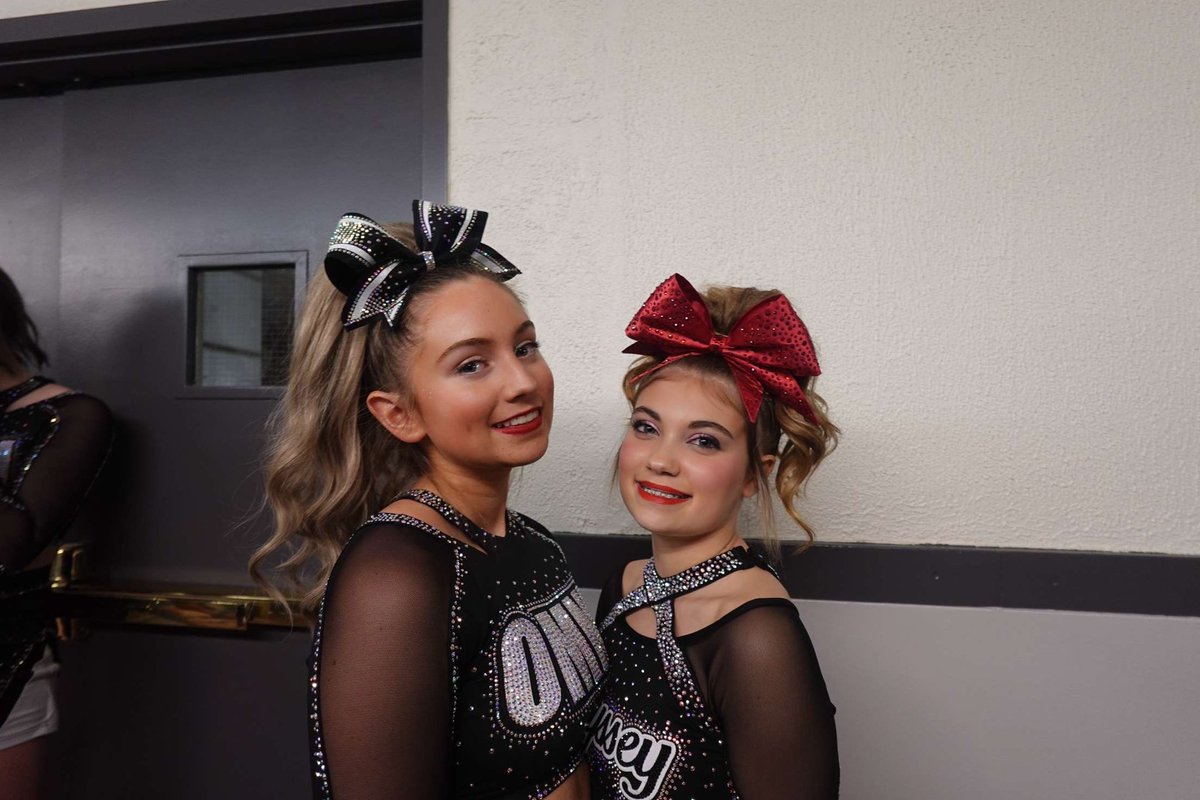 wc_haylee's tweet image. ❤️💚