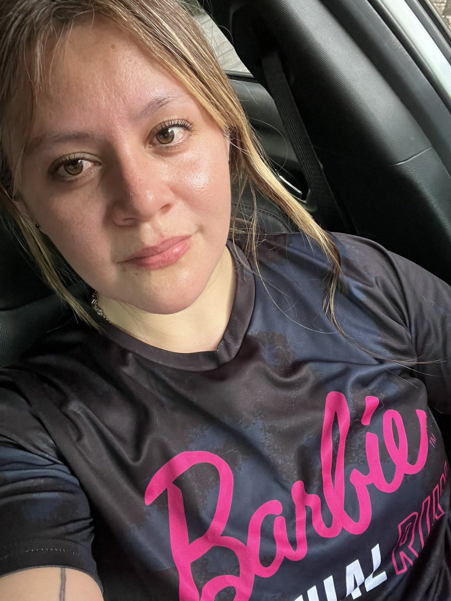 ate14Rc's tweet photo. Vo a subir foto diario después de correr 🏃🏻‍♀️ 
El día que no suba, me ponen que so un cerdo 🐖 para el matadero 🤭 https://t.co/zXC5JQrcjw