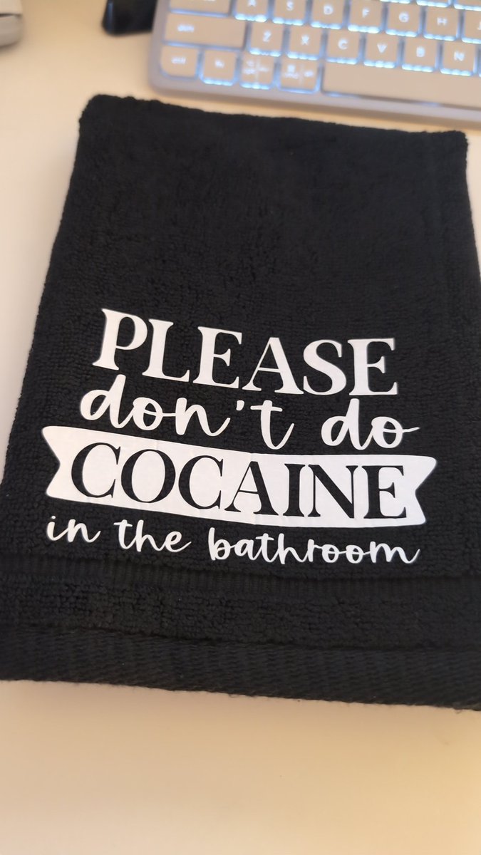 gabsmashh tweet media