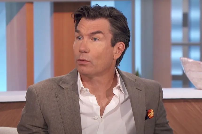 otakuanimeblog's tweet image. “I Want a Diamond!” – Jerry O’Connell Jokes About Joining RHOBH After The Talk Ends otakukart.com/i-want-a-diamo… #jerryoconnell