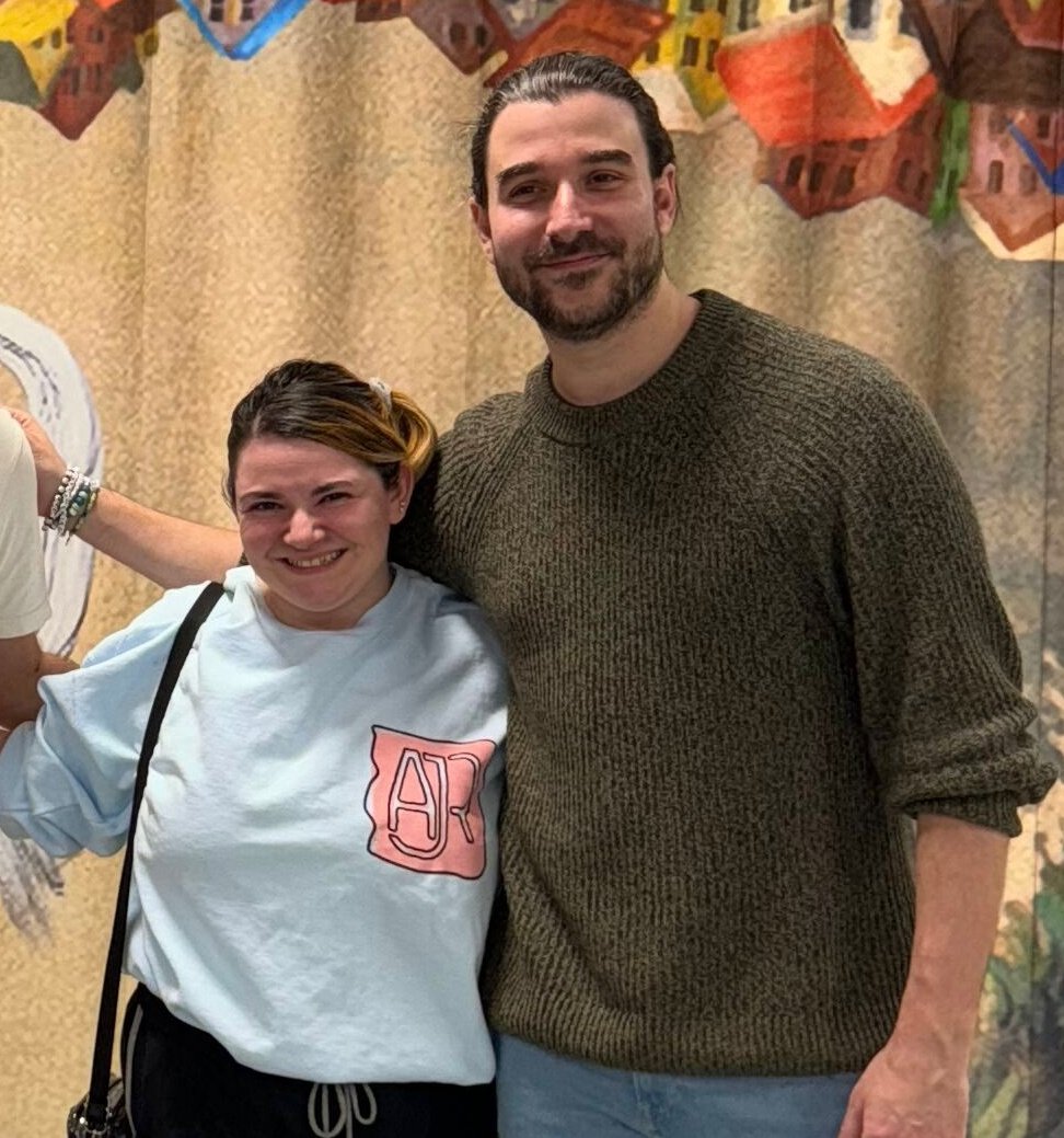 AshleyAmberAuth's tweet photo. One of my favorite humans wrote a book!!! 🥹 @AdamAJRbrothers I will never stop being amazed by you. I've loved getting to watch you become the biggest version of yourself. ❤️

Pre-order Amplify, out June 3rd! 📖 https://t.co/RNTnuthlSy

#BookTwitter #NewBook #AmplifyWithAdam https://t.co/y3wk5HU9gc