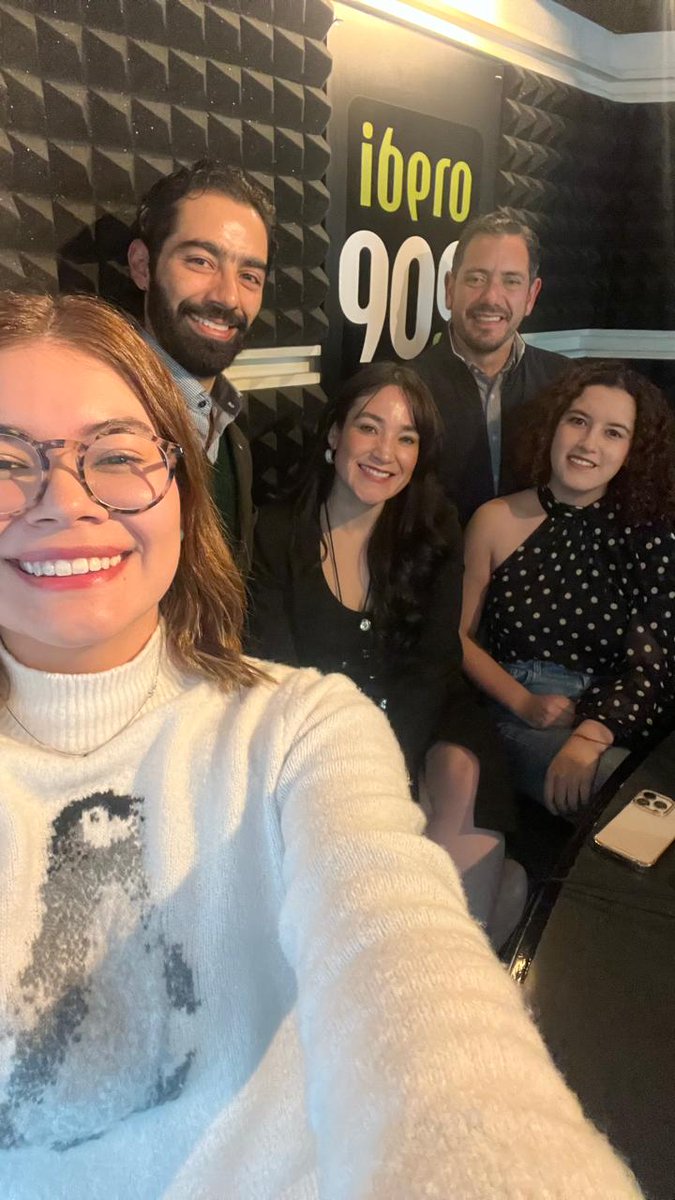 Un gusto recibir a la Mtra <a href="/karinacardz/">Karina Cárdenas</a> de la <a href="/UABC_oficial/">UABC_oficial</a> quien habló en Turing sobre los derechos de acceso a la info y protección de datos personales en el entorno universitario <a href="/JesusCoronado13/">Jesús Coronado</a> <a href="/CMenindez/">Caro Menindez</a> <a href="/mariaethGF/">María Garduño Fernández</a>