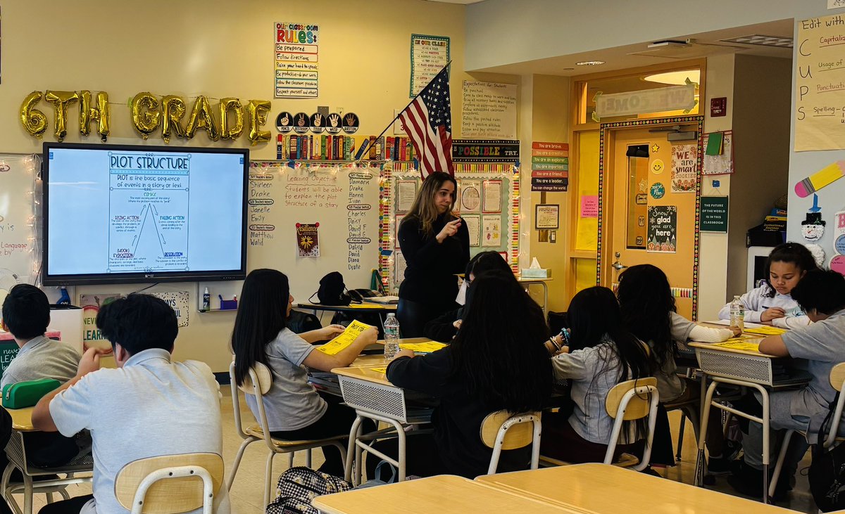 Miss D'Angelo tweet media