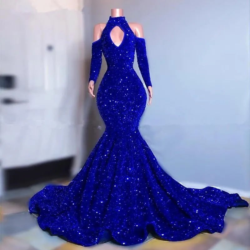 Creating designs that empower women and make them feel unstoppable. Who says you can't wear confidence😍