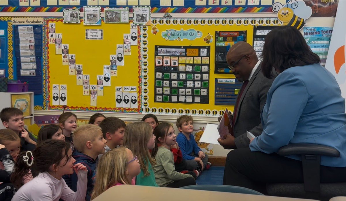 SouthRoadrunner's tweet photo. Honored to host @MassLtGov  @MassEducation to celebrate Peabody being awarded the PRISM Grant! @Peabody_Super @PeabodyMayor https://t.co/ReQODqAdpD