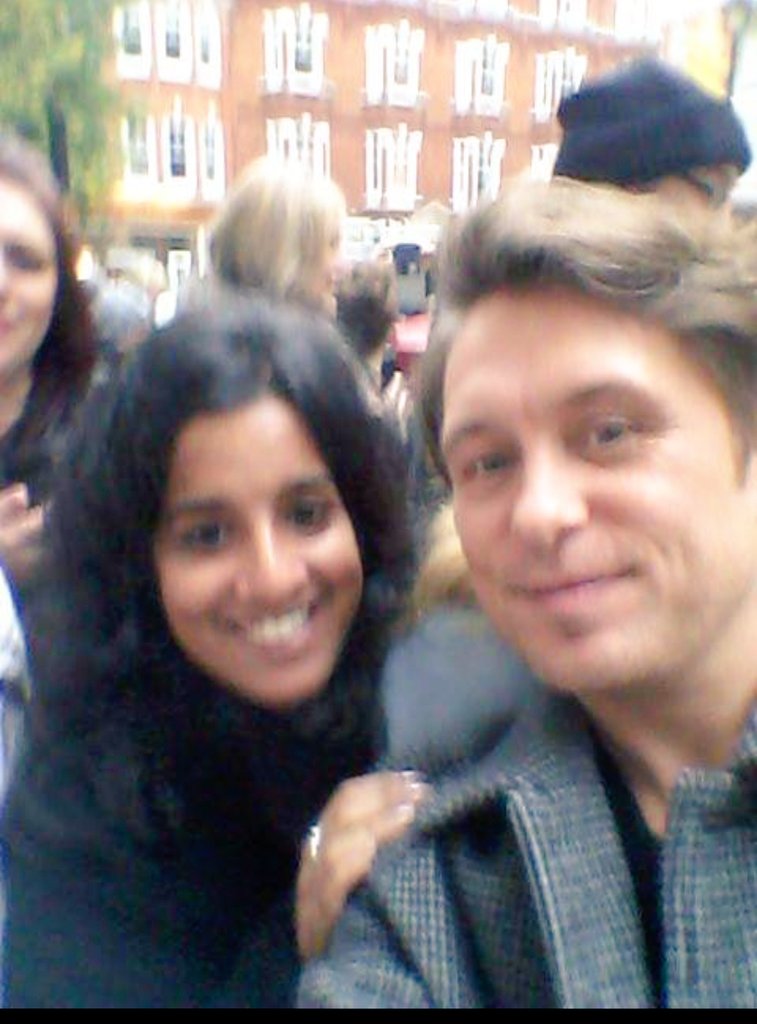 Sabrina_0105's tweet photo. Hope you've had a lovely day @OfficialMarkO 🎂 https://t.co/FOlyxCndg4