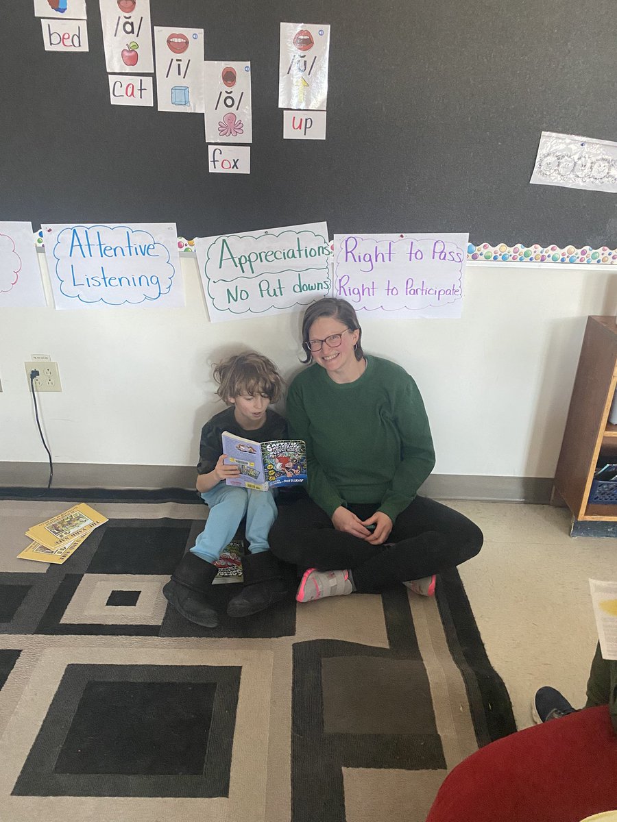 BayviewEdCentre's tweet photo. 📚Today, we celebrated Family Literacy Day at Bayview! Family members joined us to read and do fun activities with students. We also kicked off a week of literacy fun, including our exciting Mystery Reader event! #SRCEForTheLoveOfLiteracy2025 #srce_literacy #srcecatchareader https://t.co/msRMlWW5fc