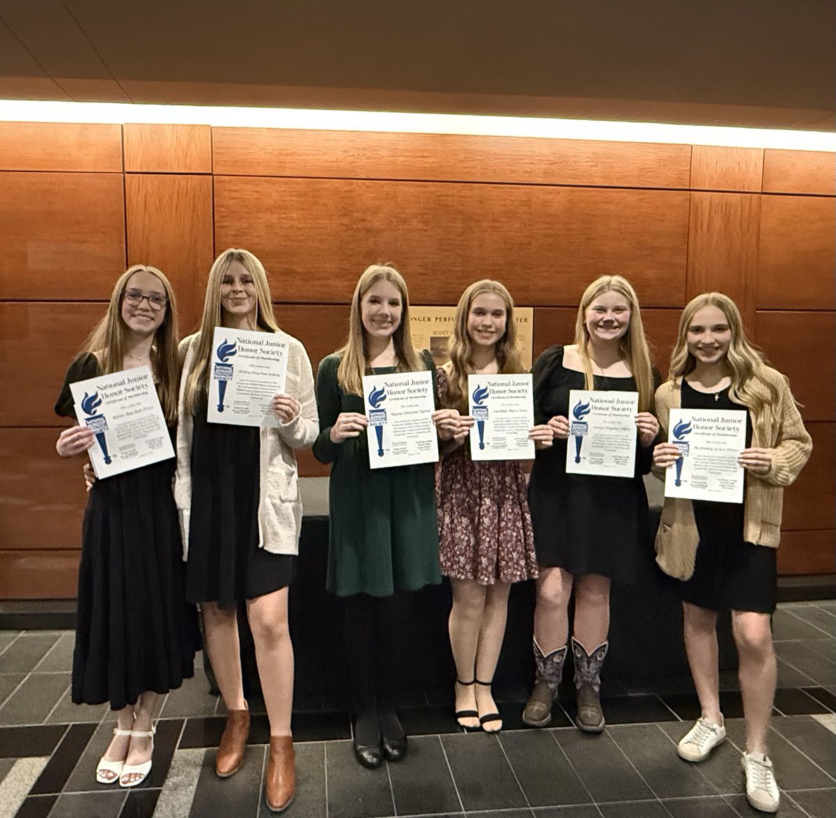 GMSdanceteam tweet media