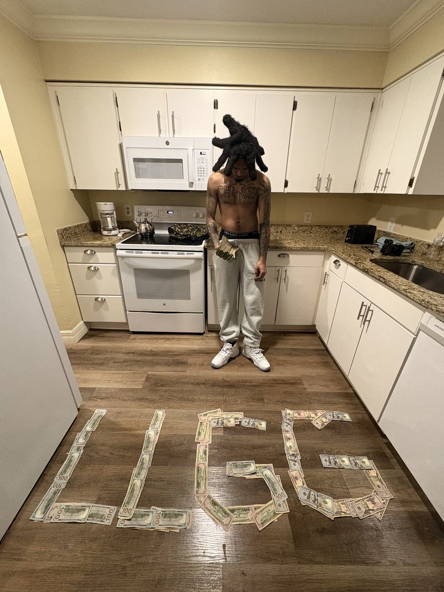 jayden1laster's tweet photo. 🌧️💲☄️
#LLGG🏆 
#AGTG🛐 https://t.co/Ja3971ncqO