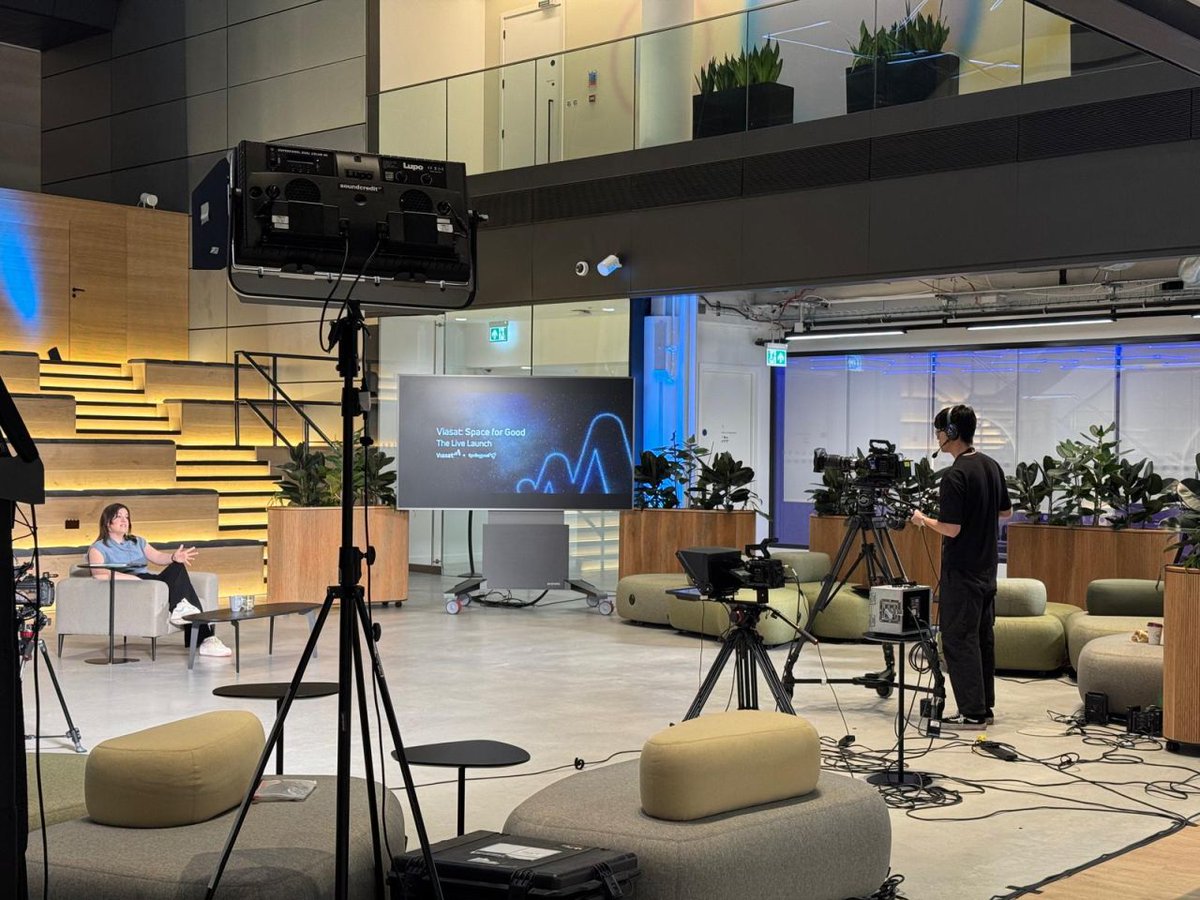 We've been filming live Q&amp;A sessions with <a href="/IzzieClarke/">Izzie Clarke ⚡</a> for our STEM challenge with <a href="/springpod/">Springpod</a>! These "Mission Control briefings" will help our UK, US, &amp; India students navigate their way through the Viasat: Space for Good challenge. 🚀✨🛰️

Learn more: vsat.co/4h1E9mG