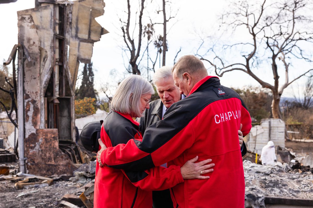 Franklin Graham tweet media
