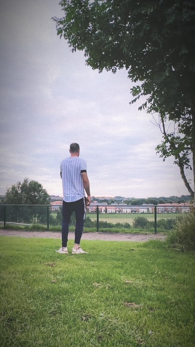 here4thewiew's tweet photo. Casually stripping off naked and using my fleshlite in public overlooking a full housing estate in broad daylight! 

Wonder if anyone seen me 👀😈

#naked #public #exhibitionist #nudist #chudai #cruising #gay https://t.co/JiWTXjnA2A