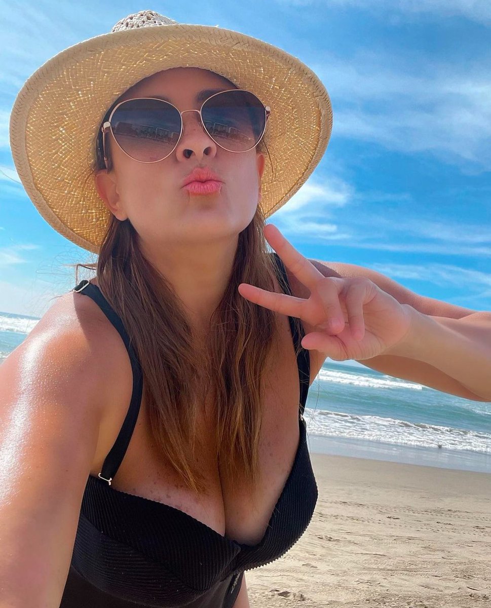IvanVan30's tweet photo. @jm_mamacitas Las deliciosas tetas de Linet Puente! https://t.co/IGA9s5q3aC