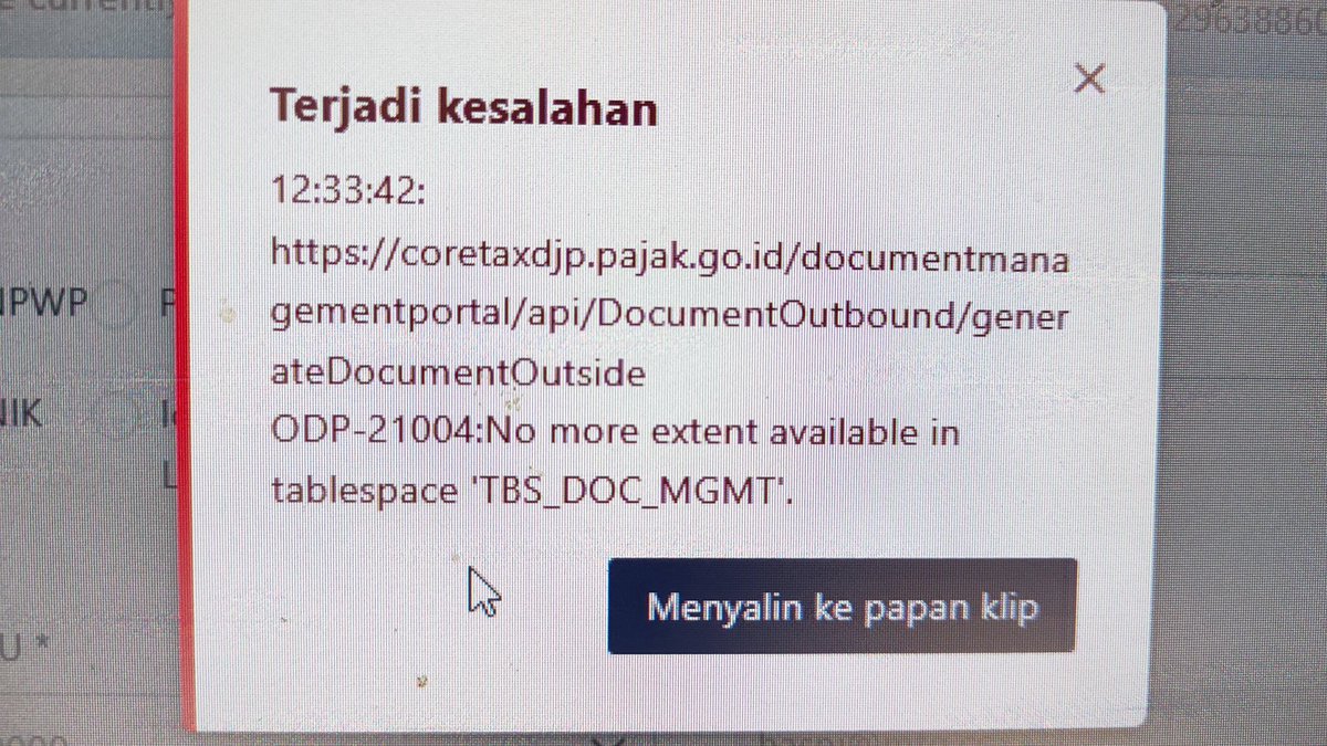 Vilenox's tweet photo. @kring_pajak siang min, mau info error lagi, kmrn masalah faktur pajak 070 sudah sedikit teratasi, yg bisa di proses BC yg terbit sebelum tgl 3 dan setelah tgl 9 jan 2025, skrg error waktu mau ttd dan upload fp, saya cek digital cert sma error jg... Puyeng min... Hedehhhhhh https://t.co/2P618wsvwg