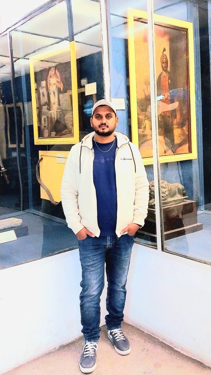 Ahssan94080774's tweet photo. Excited to explore the rich history and culture at the Lahore Museum today! 🏺 From ancient artifacts to stunning art collections, it's amazing to see how much this city has to offer. #LahoreMuseum #CulturalJourney #ExploringHistory #LahoreAdventures https://t.co/1NIHoLyHIK