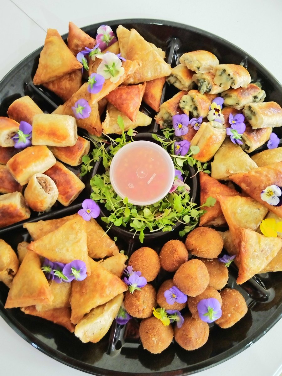 ElleBites1's tweet photo. Elle Bites offer catering and Canteen services. We would like to increase our customers  and services  for this year.

Kindly share retweet, we would be glad to offer our services.
 
Visit our website for menu  https://t.co/oj6879GO8K 
0737907828

@METROFMSA
#BBMzansiumlilo https://t.co/EXHrrsPqqB