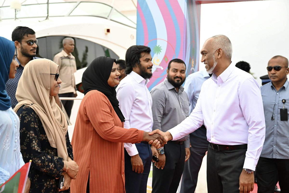 presidencymv's tweet photo. President Dr @MMuizzu arrives in Muraidhoo Island of North Thiladhunmathi Atoll. The President was warmly received by the residents upon his arrival. https://t.co/y2arOq2cPH