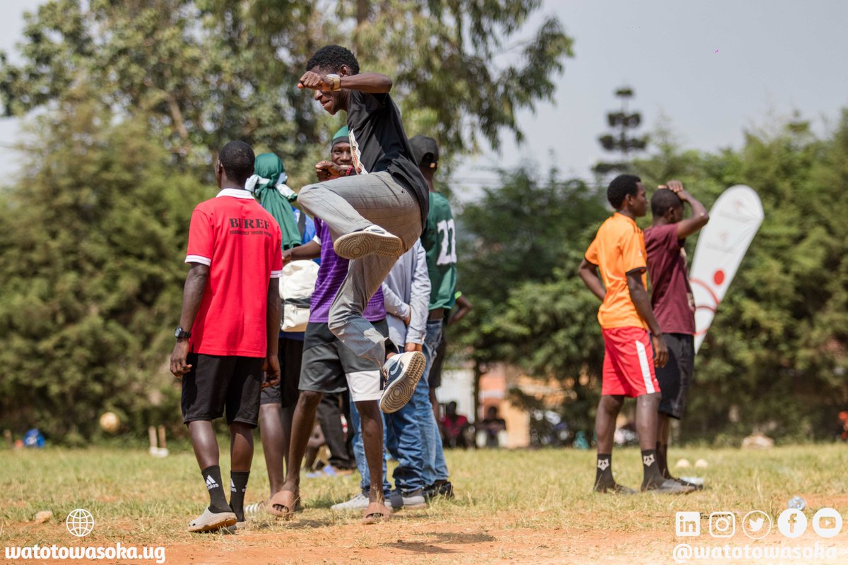 WatotoWasoka's tweet photo. Our annual league continued yesterday with the Boys U-15s category, and it's safe to say that Coach Mubiru of Central Academy was overjoyed!
#WWAnnualLeague #FootballMadeInSlums #FootballForTheGoals https://t.co/uO1vrgzxQq