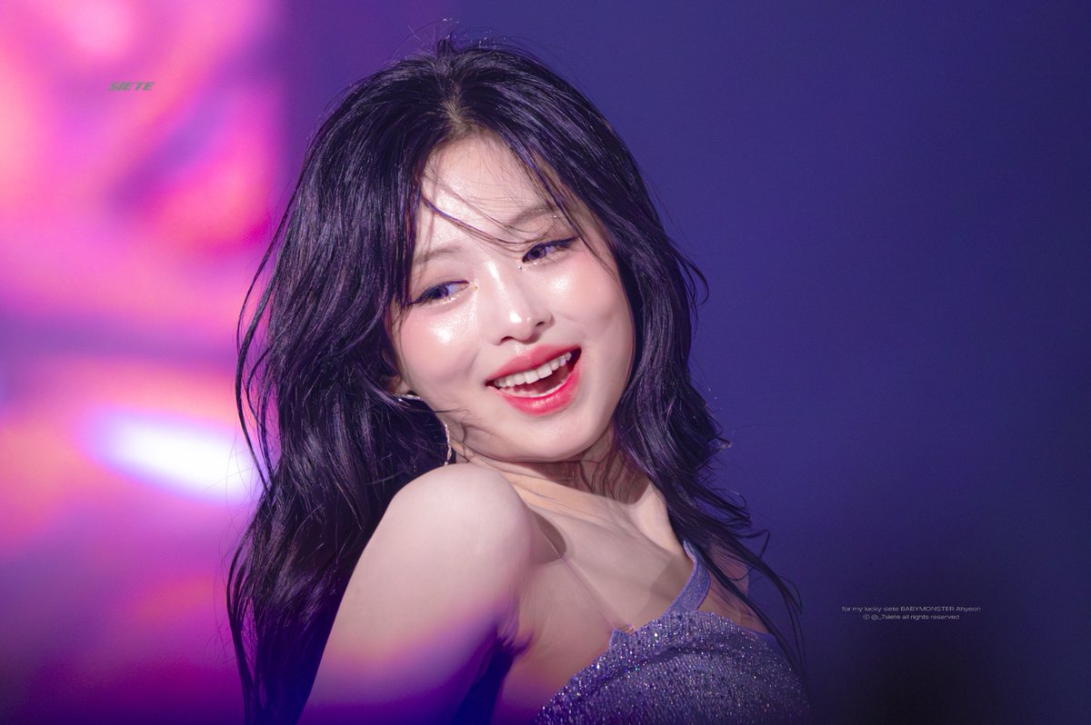 250126 HELLO MONSTERS  
⋰˚✩
#AHYEON #아현 #アヒョン #ベビモン #BABYMONSTER #베이비몬스터