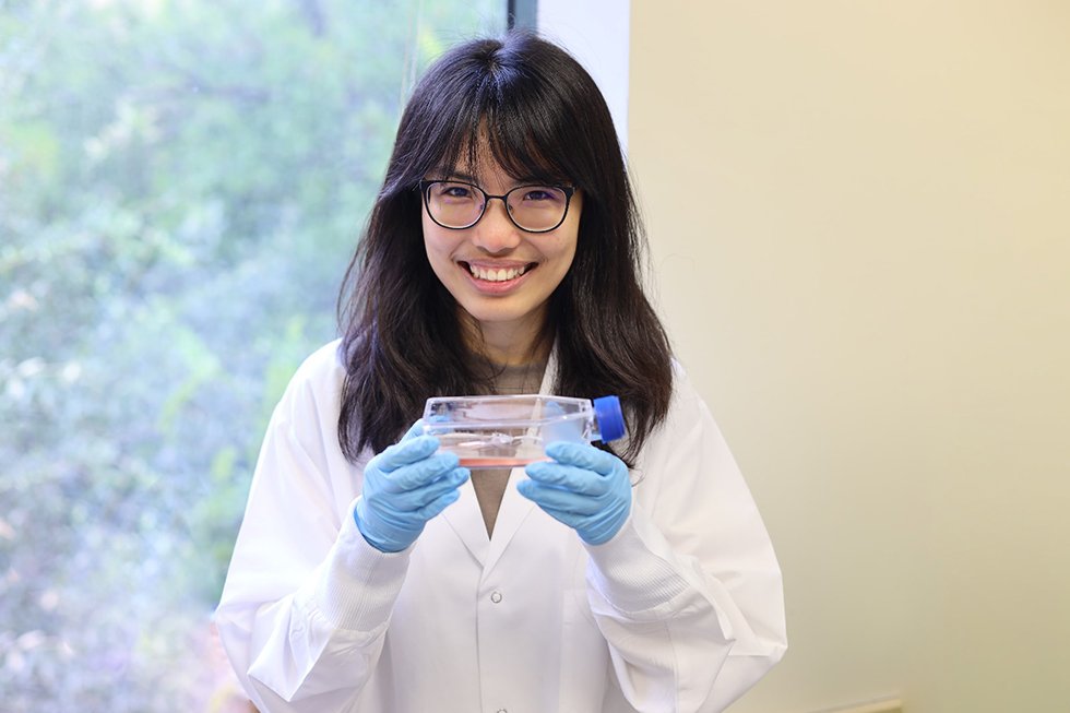 Hema_News's tweet photo. Mitophagy operates as a double-edged sword in #leukemic stem cells. 

@RiceUniversity authors discuss the dual role mitophagy plays in #AML survival and the importance of targeting mitophagy to treat AML. 

📖 Give it a read in @FrontOncology | https://t.co/KXZWFjcHQ1 https://t.co/Vh3y6tTxbX