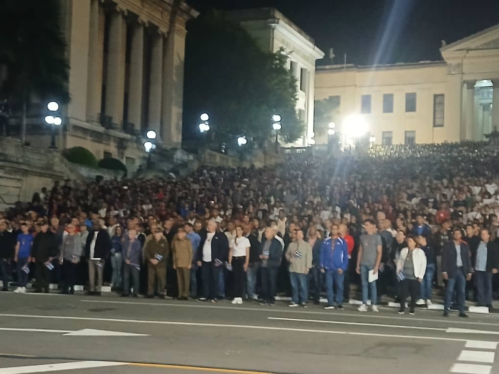 Enrique Villuendas (@evilluendasc) on Twitter photo ¡Ahí está Raúl, encabezando la Marcha junto a <a href="/DiazCanelB/">Miguel Díaz-Canel Bermúdez</a>! ¡#SiempreAntimperialista, desde hace más de 70 años! #RaúlEsRaúl ¡Ahí está Raúl, encabezando la Marcha junto a <a href="/DiazCanelB/">Miguel Díaz-Canel Bermúdez</a>! ¡#SiempreAntimperialista, desde hace más de 70 años! #RaúlEsRaúl