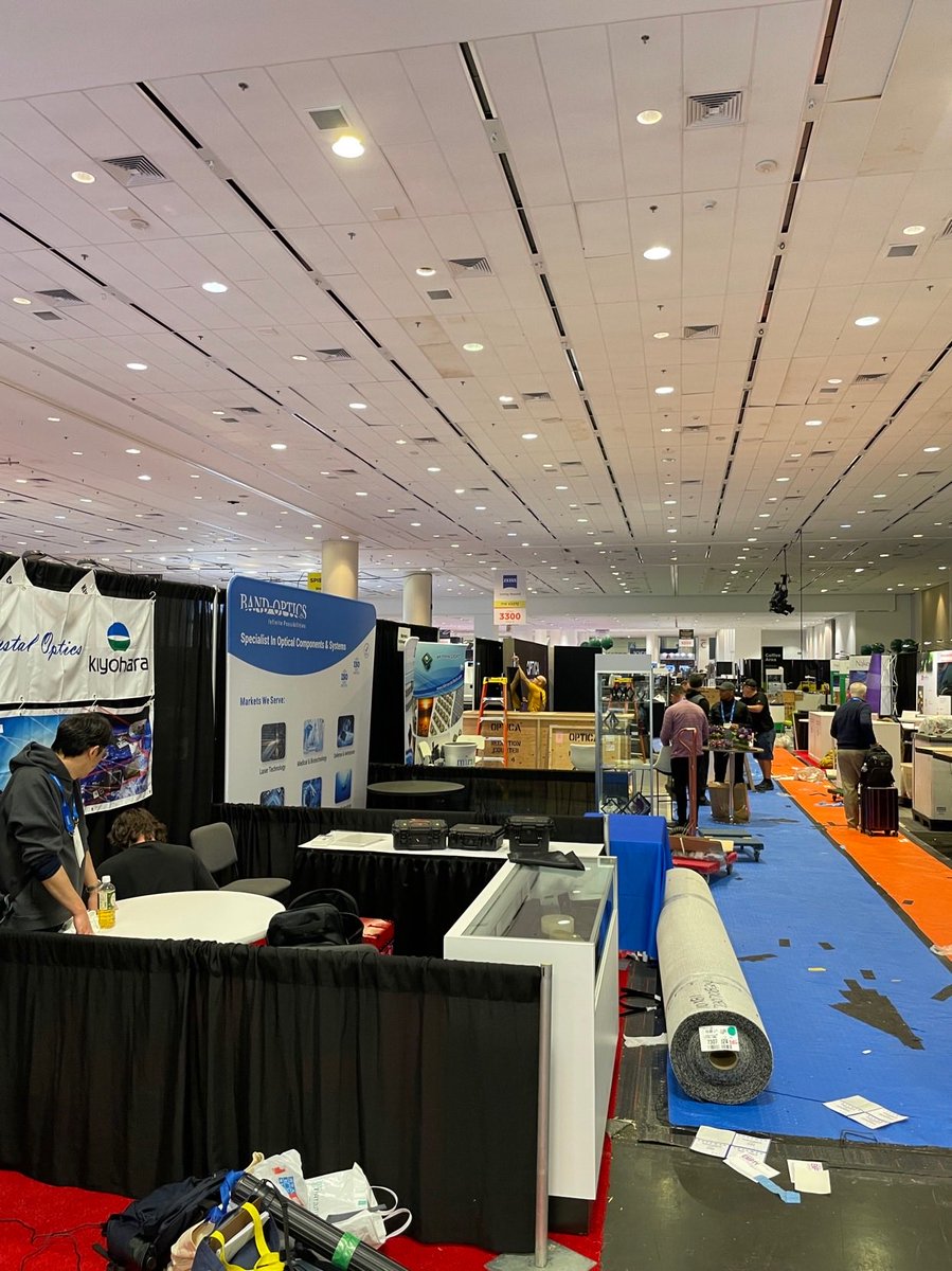 optronics's tweet image. 開幕が明日に迫ったPHOTONICS WEST 。ジャパンパビリオンの設営も急ピッチで進んでいます。

#PHOTONICSWEST
#OPTRONICS
#オプトロニクス