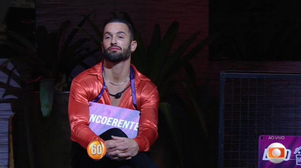 babi's tweet photo. “Você me botou como cobra mas eu sou como um leão” 

Aaaaaaaaa #BBB25 https://t.co/AI3BtCUquM