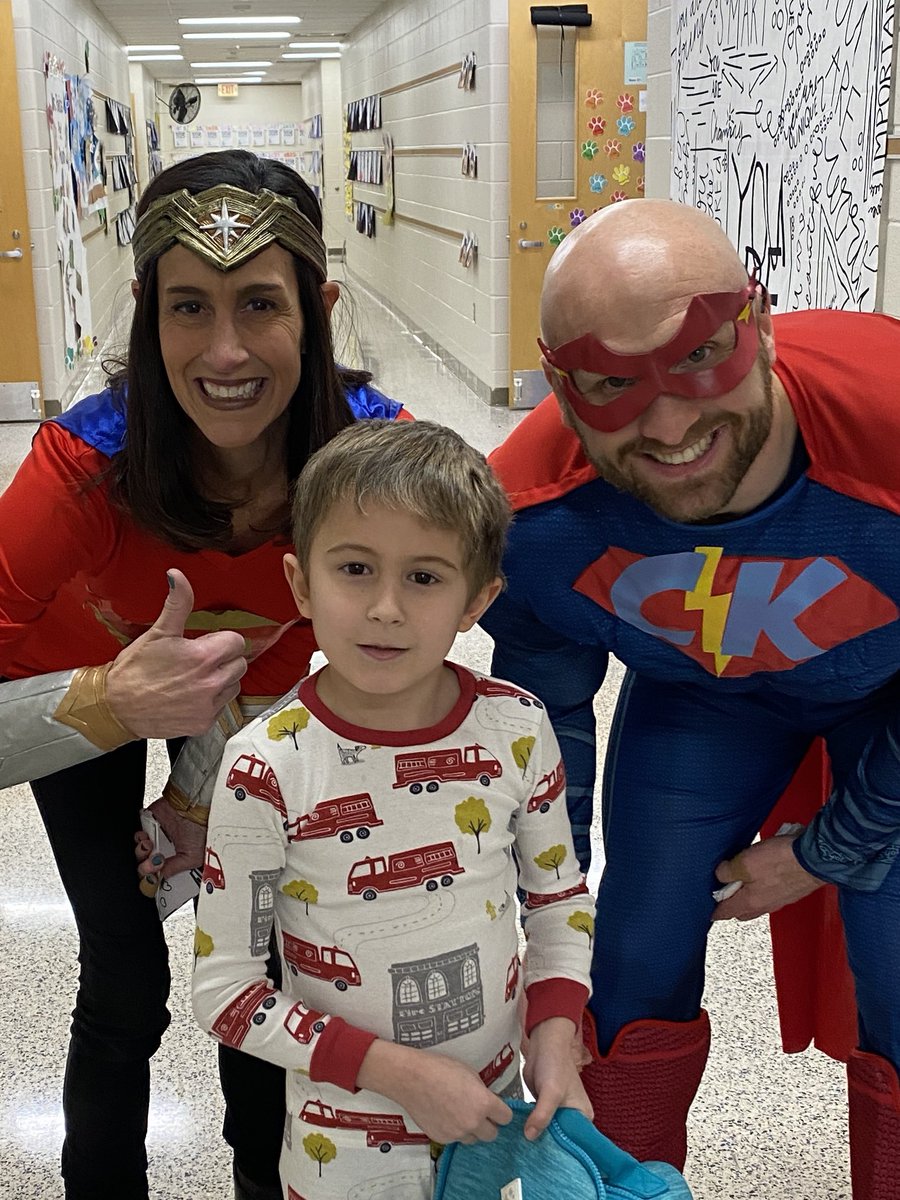Hausemanupe's tweet photo. Dreaming of Kindness today in PJ’s with Captain Kindness and Gratitude Girl #GreatKindnessChallenge https://t.co/CFLzeJRXTs