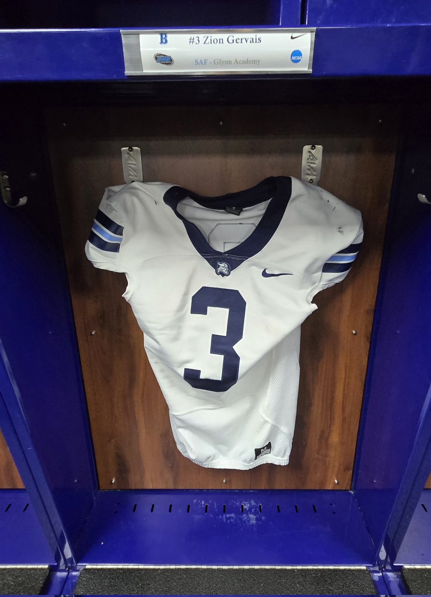 Zion Gervais (@athlightz5) on Twitter photo Shout out to <a href="/CoachBSkinner/">Brock Skinner</a> & <a href="/BCCoachK/">Tony Kunczewski</a>! Thank you for an incredible visit!!! <a href="/BerryFootball/">Berry Football</a>
#Phil211 Shout out to <a href="/CoachBSkinner/">Brock Skinner</a> & <a href="/BCCoachK/">Tony Kunczewski</a>! Thank you for an incredible visit!!! <a href="/BerryFootball/">Berry Football</a>
#Phil211