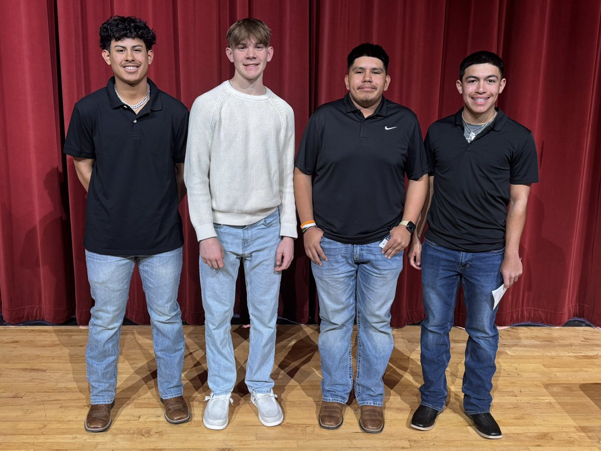 Congratulations to our players who were inducted into the San Marcos High School NHS this evening!💜
<a href="/DerekN_2027/">Derek Nunez</a> , <a href="/CharlieH_0017/">Charlie Helgeson</a> , Jose Soto and <a href="/NateV_08/">Nathan Velasquez</a> 
#studentathlete