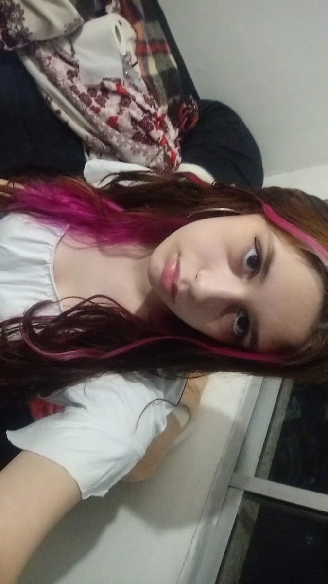 fotoacadacoco's tweet photo. 🤰 | QUEM EH 𝗘𝗟𝗔?

Pode entrar MINNIE, nossa ídola matzy cagou ent eu acho o momento pft pra divulgar a tailandesa do gidle, vão ouvir "HER" pro intestino da matzy continuar funcionando diariamente, obg

Bônus foto d𝗲𝗹𝗮s (2 fotos pq hoje foi uma criança que saiu 🤰 ) = https://t.co/GzmN9QvKrn