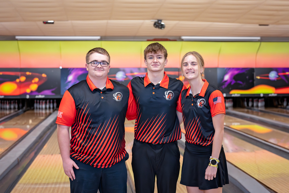 upperschools's tweet photo. Pioneers of the Lanes https://t.co/Q6MGw8WxrO https://t.co/xc8KdPGzpw
