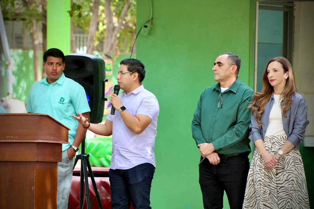 17Cobaes's tweet photo. Lunes Cívico en el Plantel 17 "Profr. Gabriel Leyva Solano" de COBAES.

El día de hoy, en el Plantel 17 de Protomártir, Angostura, se llevó a cabo una emotiva ceremonia de lunes cívico. https://t.co/VtwWStNVH8