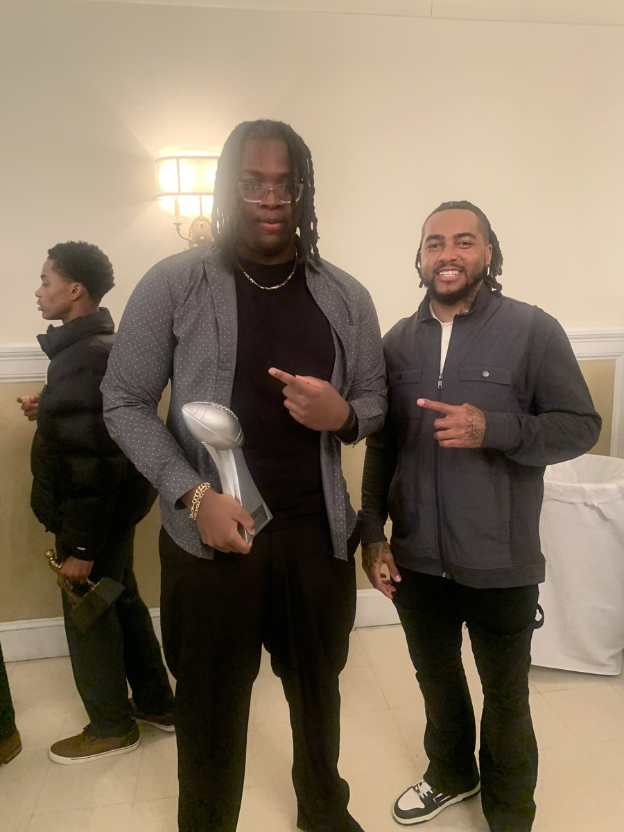 Manny Alexander (@its_manny2025) on Twitter photo #AGTG I’m blessed to receive my first team all class 3-A award and I am very thankful to meet <a href="/DelSt_Football/">Delaware State FB</a> head coach <a href="/DeSeanJackson10/">Desean Jackson</a> #AGTG I’m blessed to receive my first team all class 3-A award and I am very thankful to meet <a href="/DelSt_Football/">Delaware State FB</a> head coach <a href="/DeSeanJackson10/">Desean Jackson</a>