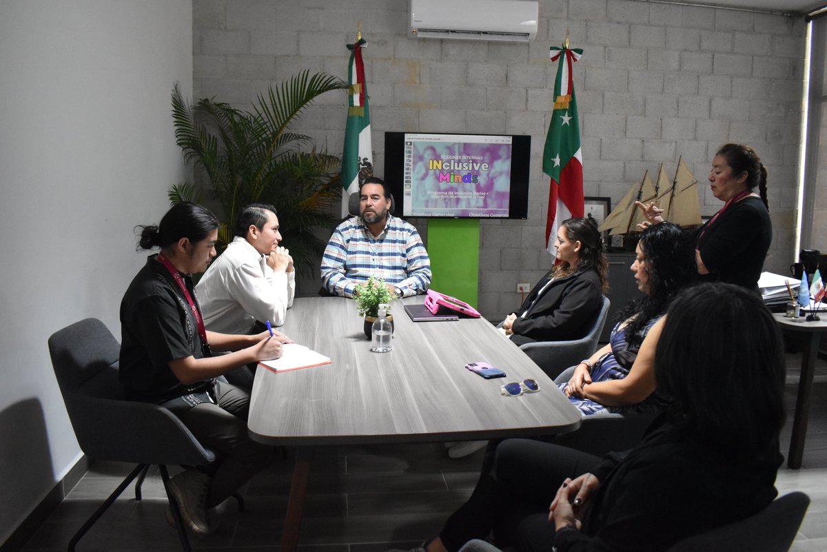IIPEDEY's tweet photo. Hoy visitamos #Smartium International School, donde conocimos estrategias innovadoras para promover una educación inclusiva. https://t.co/wZXM5UZnHr