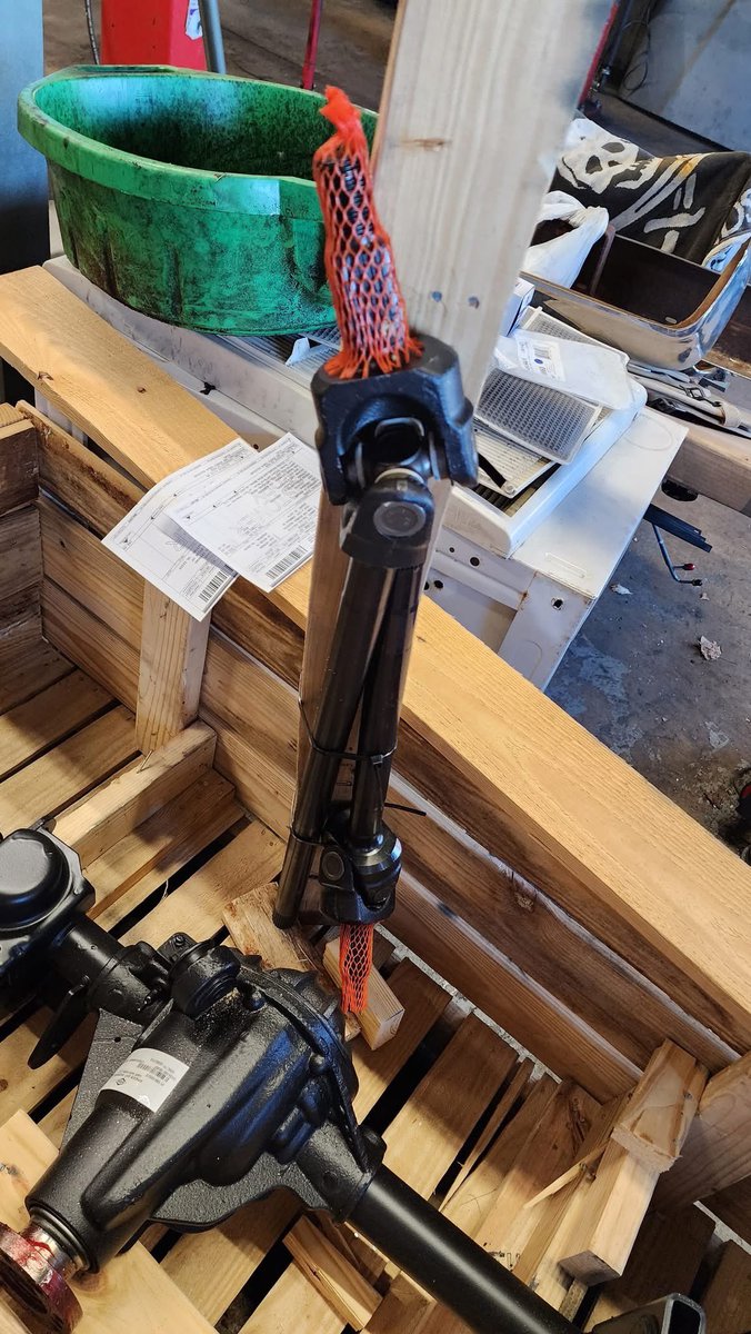 ocd_offroad's tweet image. Little present for a JT Rubicon.

#spicer #axle #jeep #jt #gladiator #rubicon