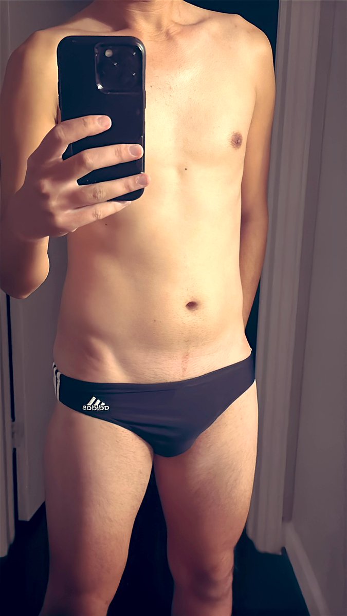 Speedos_boy's tweet photo. I figured I could dive into some of my collection 💦💦
#speedos #speedoboy #speedolover #gayspeedo #swimmerboy #swimwear #speedofetish https://t.co/HXWzQZPpXg