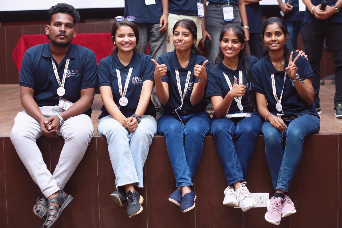 PSpoojashukla's tweet image. A thrilling experience as an organizing member to conduct the Debate competition at Millet-Utopia 2025!🌾✨
@HydUniv 
A treat to watch school students have an intensive debate over the topic &apos;Millets as a Superfood: Myth or Reality?&apos;
Well, which side would you pick?