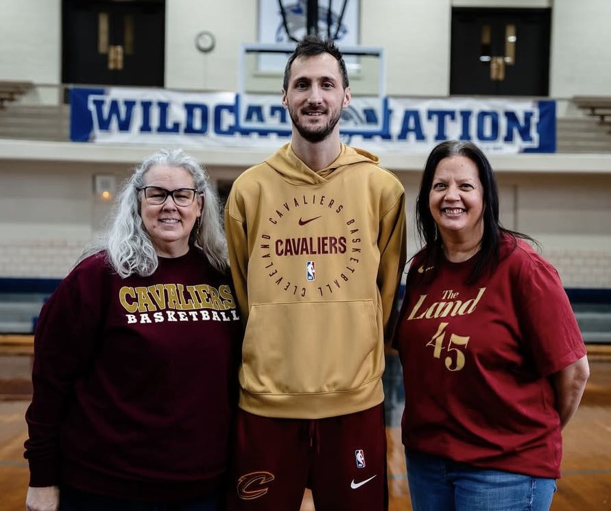 Luke Toth tweet media