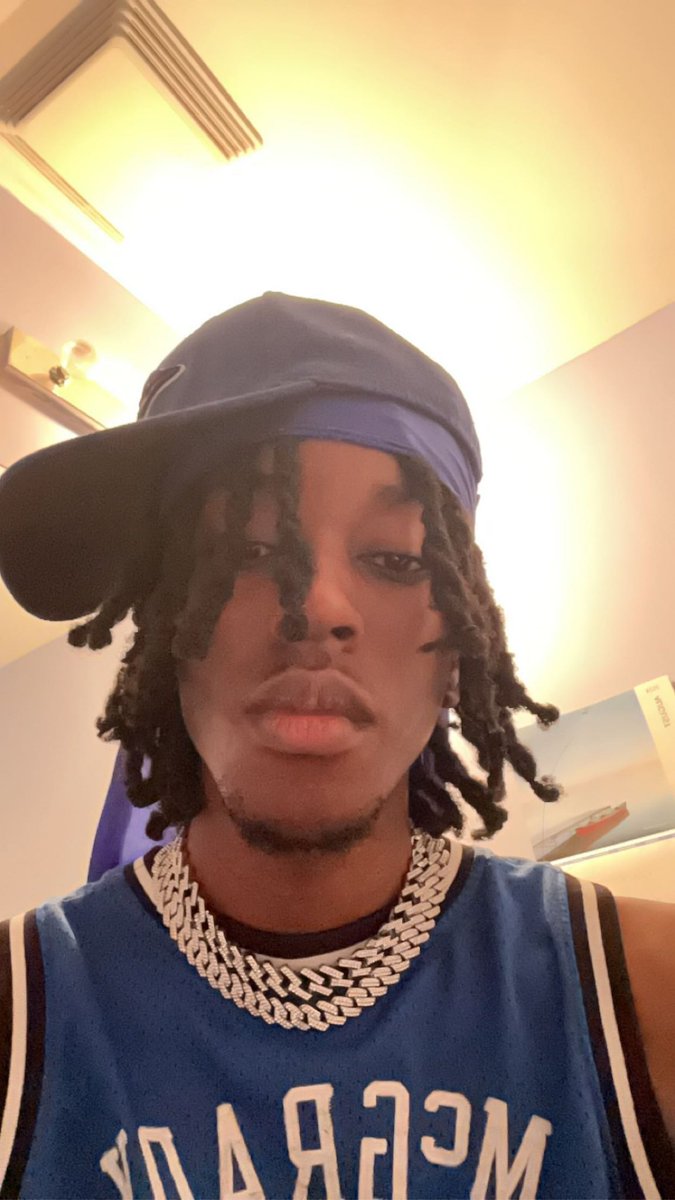 AintHeTooSuave's tweet image. first media drop on my new account 🕺🏾