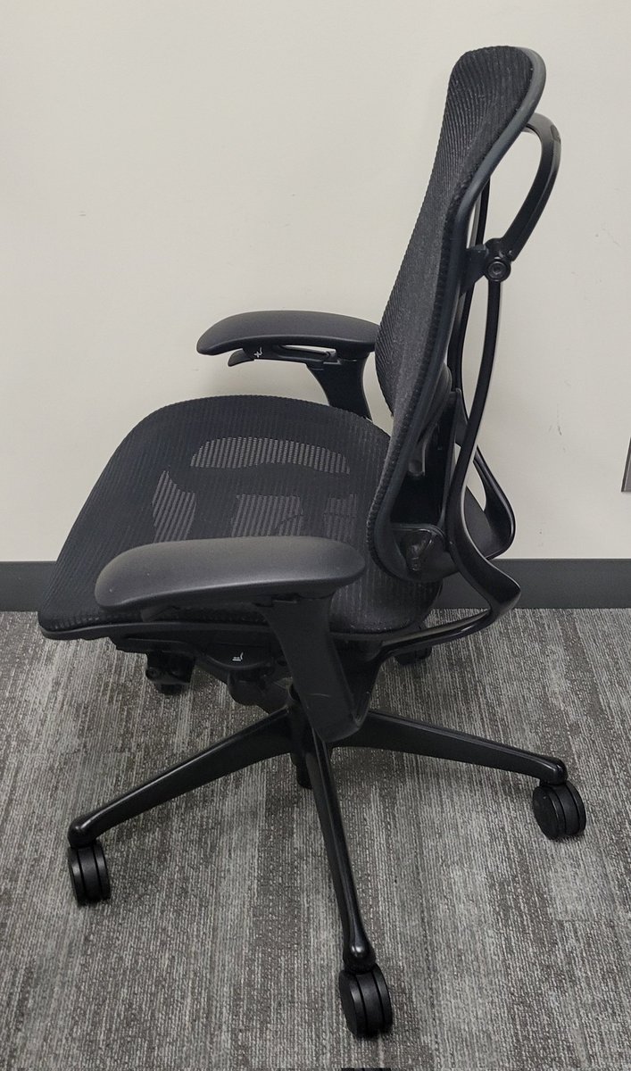 40 #Teknion Contessa Task Chairs from a project in #Montreal have been re-purposed by a dealer partner in #Mississauga These chairs are fully adjustable &amp; in excellent condition &amp; are on their way to a business that has saved thousands of dollars! #REdeUSE #Sustainable