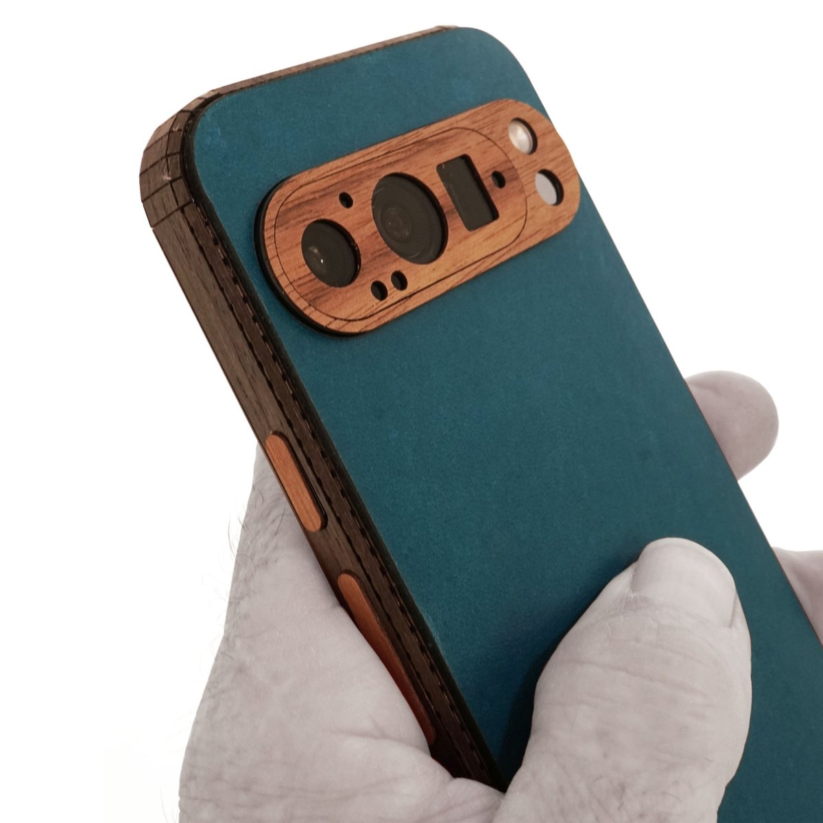 Toastmade's tweet image. A winning combination to fixate your Pixel 9!  

Behold: our Pixel 9 / 9 Pro / 9 Pro XL combo covers combine a sleek, stroke-able, long-wearing leather back cover with a slim wood base.    

Order yours today at toastmade.com!

#Pixel9LeatherCover #Pixel9Case