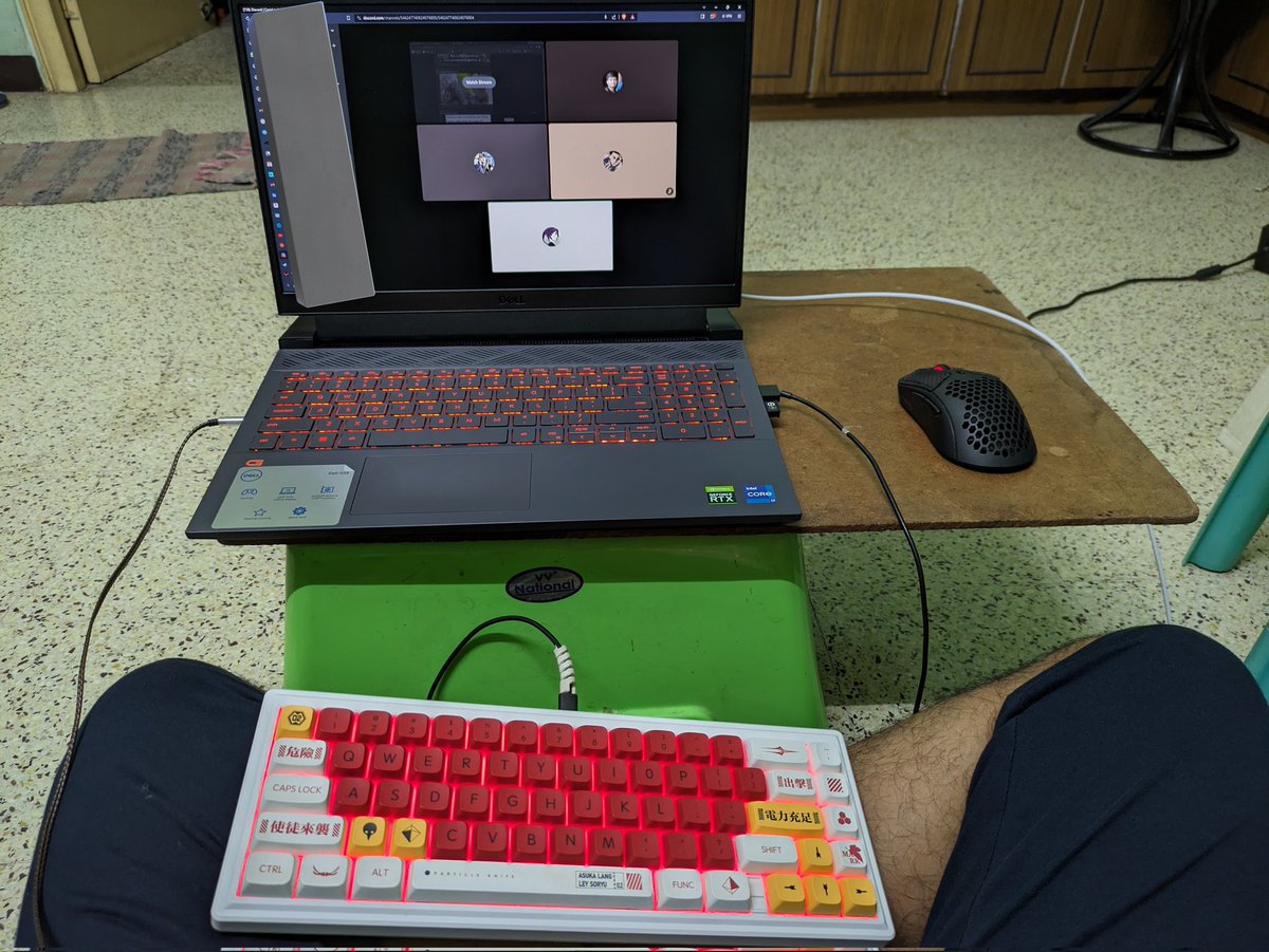 blazepega's tweet photo. @LinusTech My portable setup https://t.co/GXwE1vFTUG