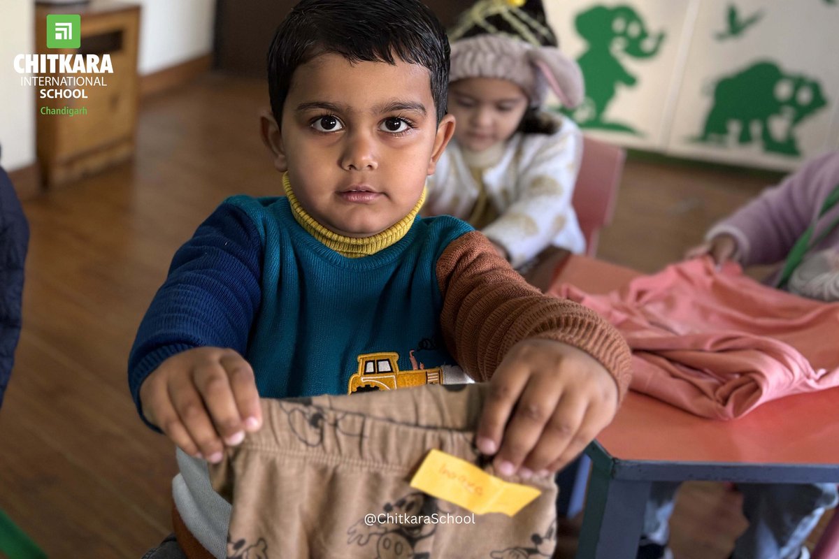 chitkara_school's tweet image. Chitkara International School's Tiny Tots of Chicklets discover life skills through the fun cloth folding activity

#CIS #lifeskills #chicklets #activity #motorskills #clothesfolding #learning #knowledge #Kindergarten #kids